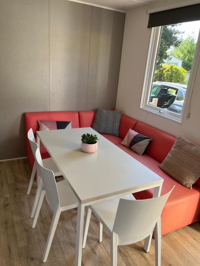 Mobilhome tout confort R10 domaine de lanniron Quimper Extérieur photo